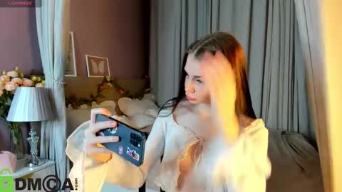 Snapshot of lolatwizz chatting on October 21, 9:24 am Lola online show from October 21, 9:24 am