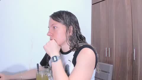 Dominatriz and fitness online show from December 8, 4:18 pm