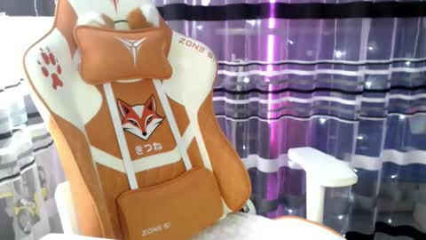 Lisa online show from January 19, 9:49 am