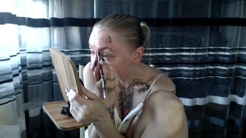 Lisa online show from October 17, 6:38 am