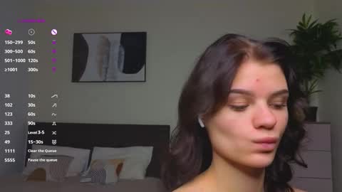 lolly_poppi online show from October 6, 6:45 pm