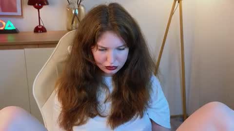 Mona online show from October 11, 7:38 pm