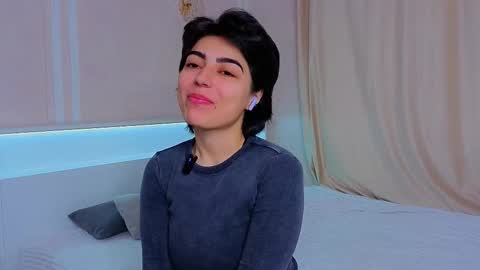 Tessa online show from October 28, 2:50 am