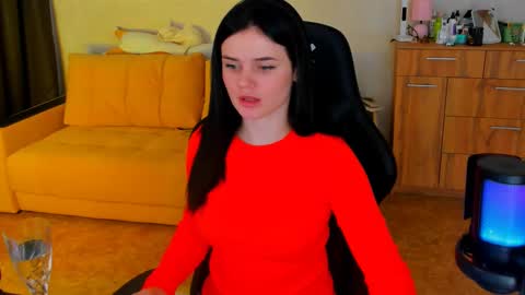 Snapshot of lora_cain chatting on March 1, 12:23 pm Lora Cain online show from March 1, 12:23 pm