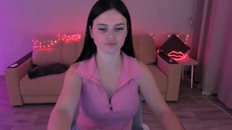 Snapshot of lora_cain chatting on October 9, 2:32 pm Lora Cain online show from October 9, 2:32 pm