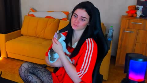 Snapshot of lora_cain chatting on January 24, 3:34 pm Lora Cain online show from January 24, 3:34 pm