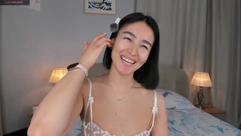 Lora control 2 min for every new Fan Club subscriber online show from December 3, 7:11 am