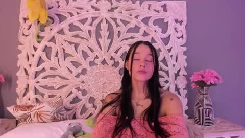 loraineblake online show from February 11, 1:45 pm