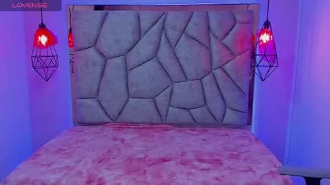 lorem_adams online show from February 14, 11:42 am