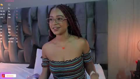 Lorena Vieira  online show from February 22, 8:05 pm