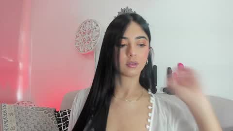Snapshot of lorens_martin chatting on February 2, 12:46 pm L O R E N online show from February 2, 12:46 pm