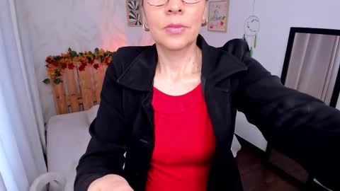 loretta_fraser online show from November 8, 1:49 pm