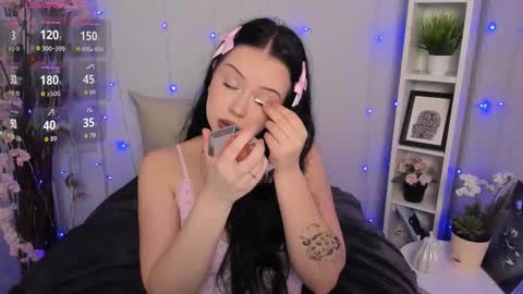 Lori online show from February 26, 3:16 am