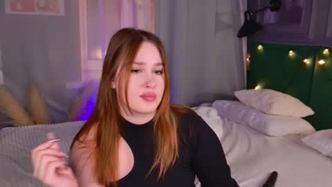 Lori online show from October 3, 7:41 pm