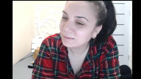 Snapshot of lorragrey chatting on December 29, 6:45 am LorraGrey online show from December 29, 6:45 am