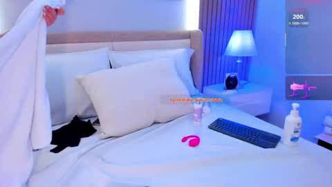 lore  online show from October 19, 12:18 pm