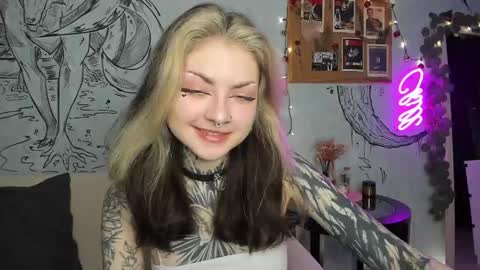 lostallice online show from December 13, 7:26 am