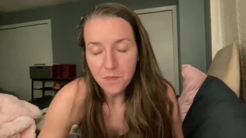 lothlori online show from February 25, 1:26 am