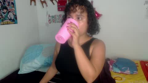 Snapshot of lou_cuteee chatting on December 30, 1:48 am lou_cuteee online show from December 30, 1:48 am