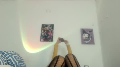 Snapshot of lou_cuteee chatting on February 27, 8:42 pm lou_cuteee online show from February 27, 8:42 pm