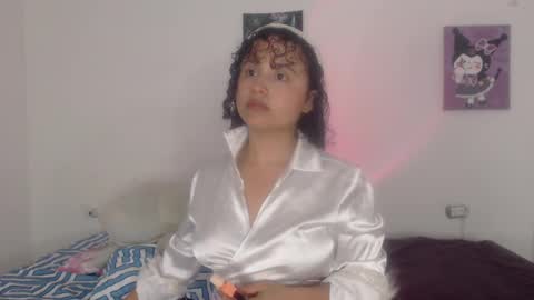 Snapshot of lou_cuteee chatting on February 23, 3:29 am lou_cuteee online show from February 23, 3:29 am