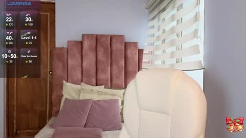 Snapshot of lou_rosse chatting on December 7, 6:48 pm  Lou Rosse  online show from December 7, 6:48 pm