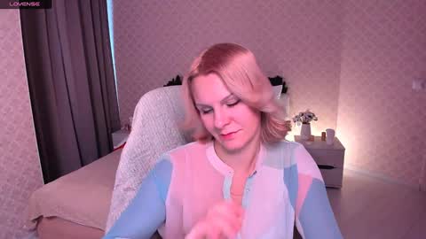 Louisa online show from January 3, 8:00 am