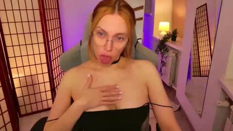 love_call online show from November 5, 5:01 am