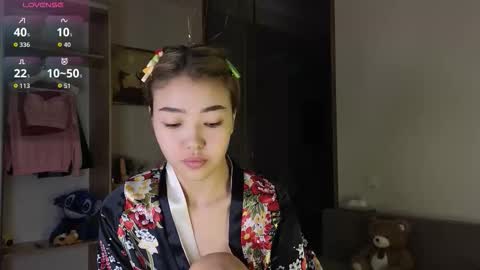 Snapshot of love_peace_here chatting on September 10, 2:00 am hi its me online show from September 10, 2:00 am
