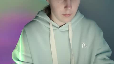 Vivian online show from December 2, 1:13 pm