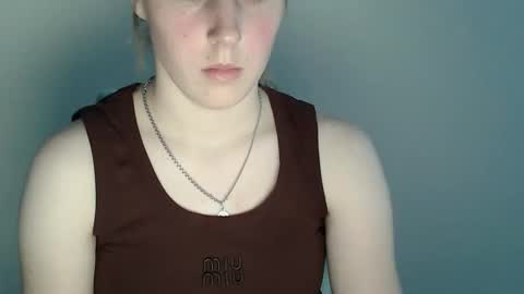 Vivian online show from November 21, 1:46 pm