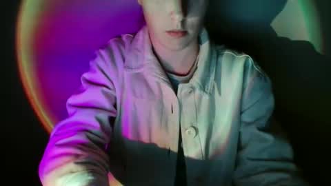 Vivian online show from February 3, 12:10 pm