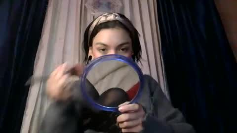 Isabella online show from December 14, 3:01 am