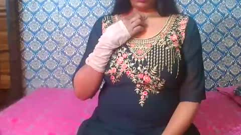 Divya online show from February 3, 8:30 am