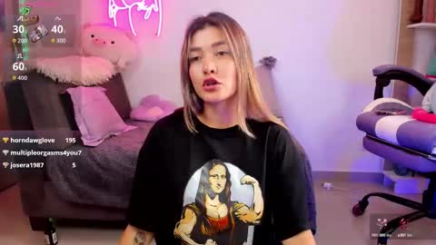 Snapshot of lovejuana_ chatting on September 15, 11:51 am online show from September 15, 11:51 am