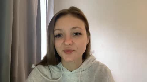 Ella online show from October 27, 5:58 am