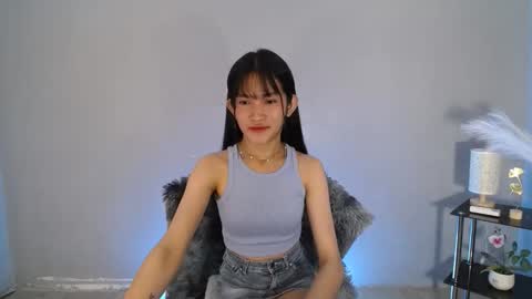 BELLA online show from May 6, 8:57 pm