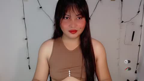 Snapshot of lovely_carmen_intown chatting on October 13, 2:25 am lovely_carmen_intown online show from October 13, 2:25 am
