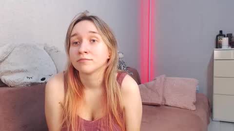 Lovely Hayley online show from December 20, 10:47 pm