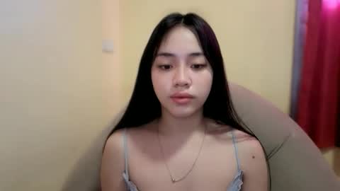 Snapshot of lovely_leah23 chatting on September 18, 7:40 am lovely_leah23 online show from September 18, 7:40 am