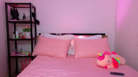 Snapshot of lovely_poppy chatting on October 13, 1:30 am Lolly online show from October 13, 1:30 am