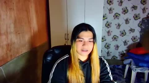 lovely_ricaxxx online show from October 13, 1:25 pm
