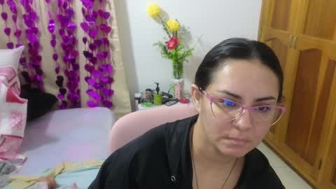 Snapshot of lovely_trix_ chatting on January 14, 11:42 am Trix online show from January 14, 11:42 am