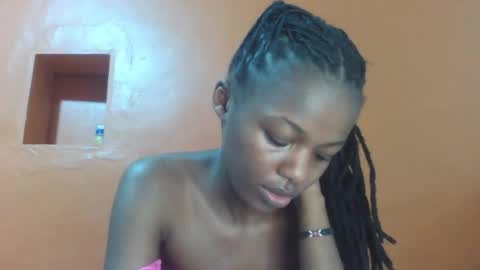 Lovely yvonne online show from November 15, 11:06 pm