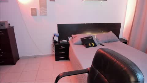 lovely   online show from November 21, 9:50 pm