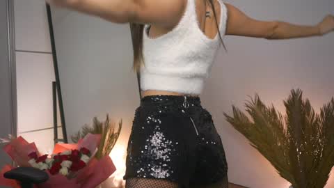 kim online show from February 1, 1:41 pm