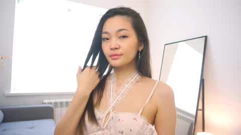 kim online show from March 3, 12:31 pm