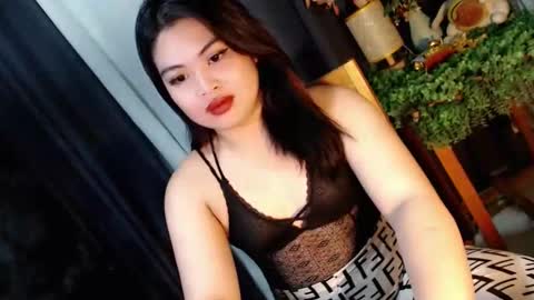Snapshot of lovelyrhean chatting on September 12, 1:18 pm Rhean online show from September 12, 1:18 pm