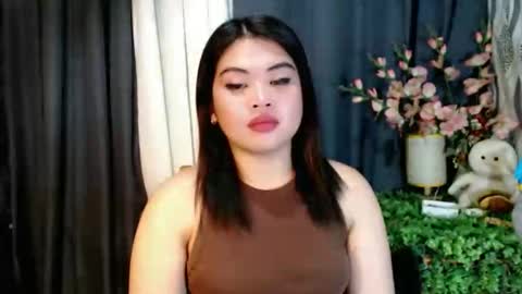 Snapshot of lovelyrhean chatting on September 26, 8:12 am Rhean online show from September 26, 8:12 am