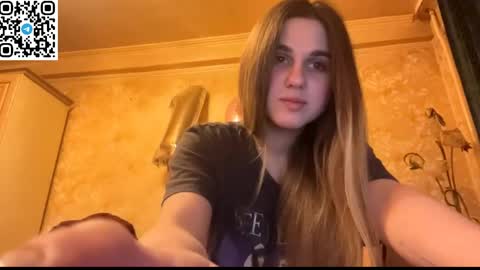 ELA online show from April 22, 6:38 pm